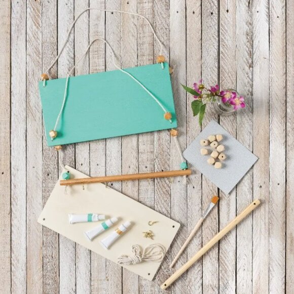 Annie's Attic Kids Hanging Jewelry Shelf, New - Picture 2 of 4